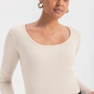 Blusa Ribana Feminina em Malha Bege