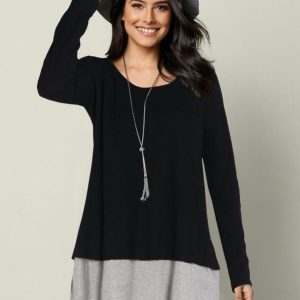 Blusa com Abertura Costas Preta e Cinza