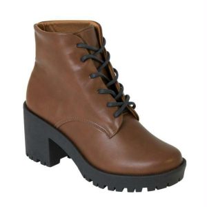 Bota Caramelo Cano Médio com Solado Tratorado