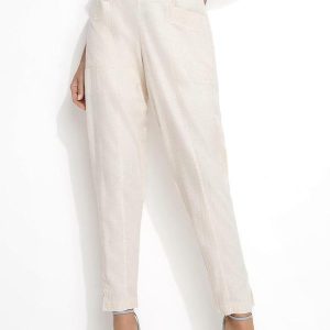 Calça Off White em Linho