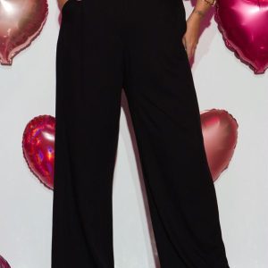 Calça Preta em Viscose Plana com Bolsos