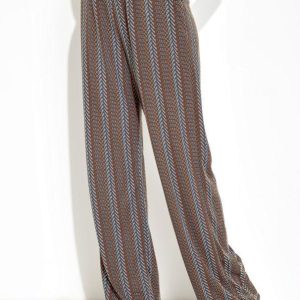 Calça Texturizada Preto com Bolsos Funcionais
