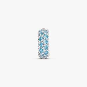 Charm Separador Cravejado em Prata 925
