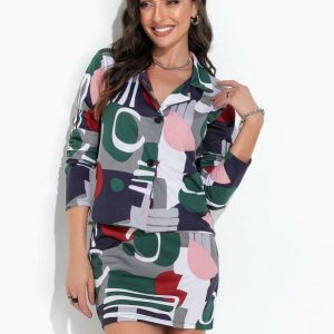 Conjunto Geométrico Cinza com Blazer e Saia