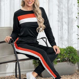 Conjunto Preto com Recortes