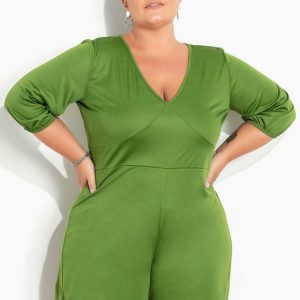 Macaquinho Verde com Mangas Bufantes Plus Size
