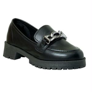 Mocassim Preto com Detalhe de Corrente