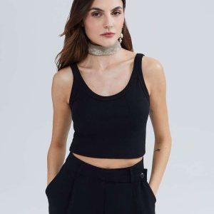 Regata Basica Feminina Cropped em Ribana Canelada Preto