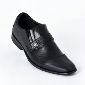 Sapato Social Preto com Detalhe em Metal