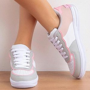 Tênis Branco e Rosa em Sintético