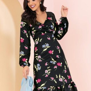 Vestido Floral Preto com Babado
