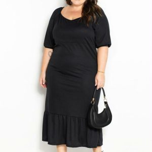 Vestido Preto com Babado Plus Size