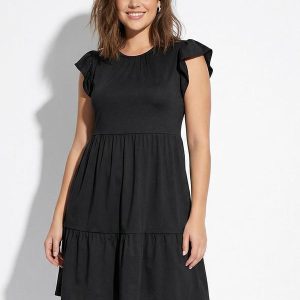 Vestido Preto com Manga em Babado