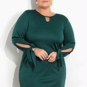 Vestido Verde com Amarração nas Mangas Plus Size