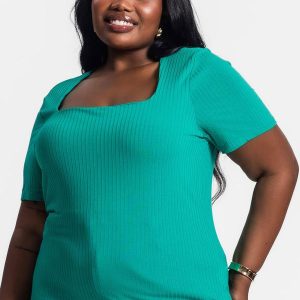 Blusa Plus Size em Ribana Canelada Verde