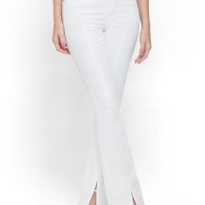 Calça Branca Boot Cut em Sarja