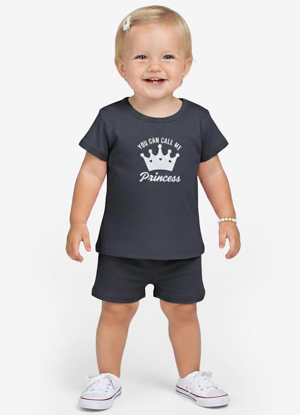 Conjunto Infantil Blusa com Shorts Cinza