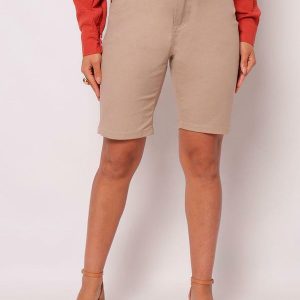 Bermuda Sarja Feminina Reta com Bolsos Bege