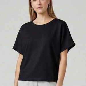 Blusa Feminina Básica com Manga Curta Preto
