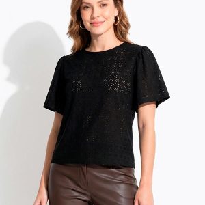Blusa Preta em Malha Laise