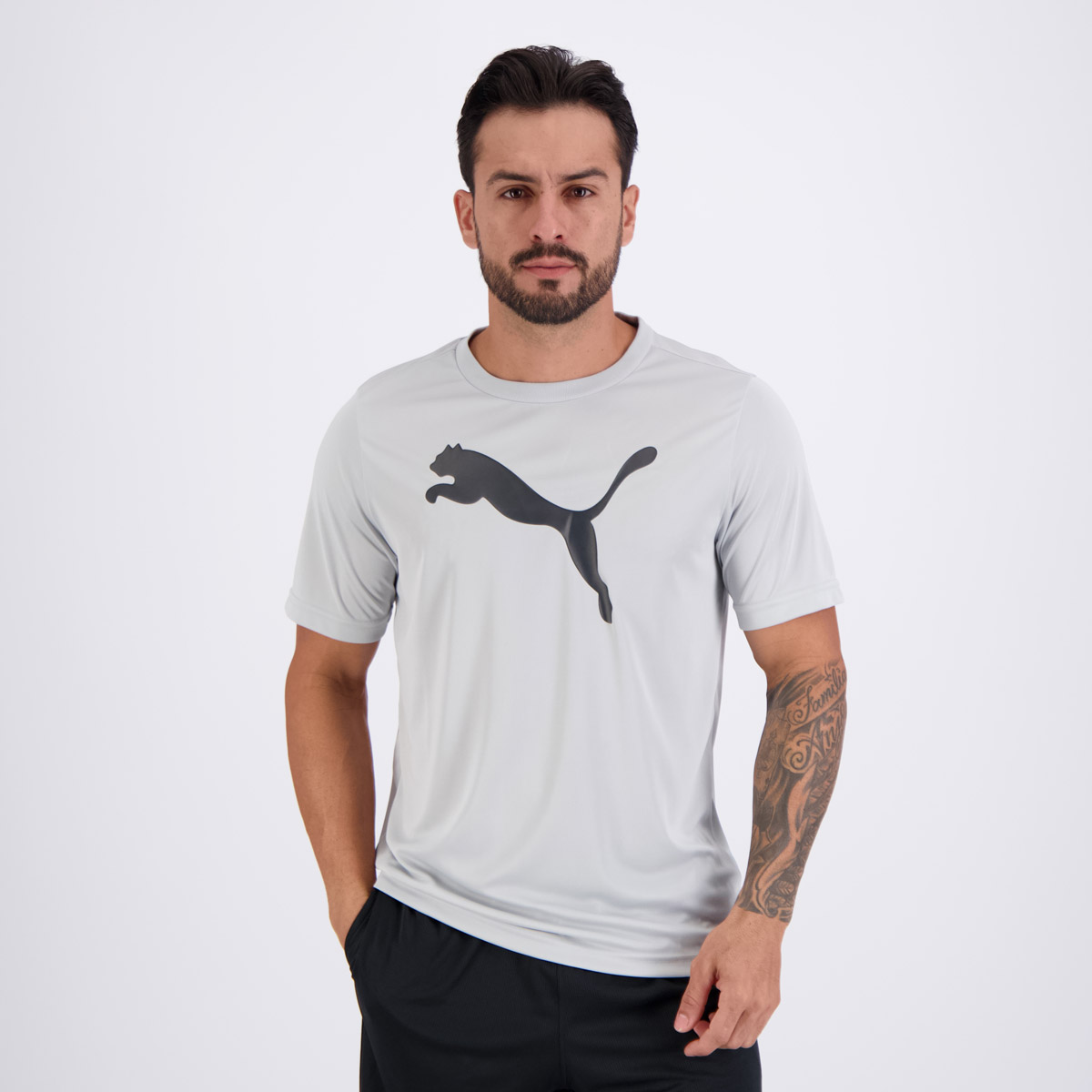 Camiseta Puma ESS Logo Poly Cinza