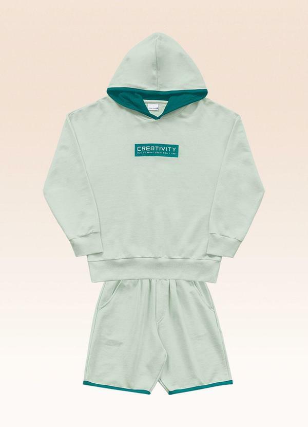 Conjunto Blusão com Capuz e Bermuda Verde