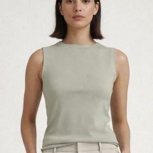 Regata Feminina Decote nas Costas Verde