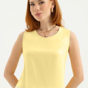Regata em Viscose Amarelo Claro