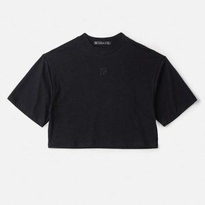 T-Shirt Preto com Bordado Preto