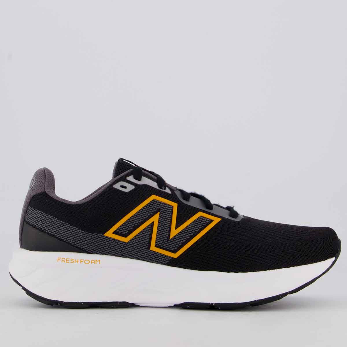 Tênis New Balance 520 V9 Preto e Laranja