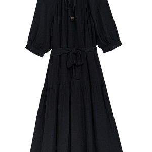 Vestido Mídi Evasê em Crepe Preto