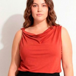 Blusa Ferrugem em Malha Suede