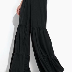 Calça Preta com Recortes e Franzido