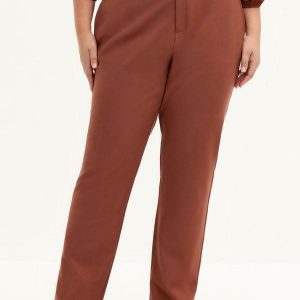 Calça Reta Regular Plus Size Marrom Ferrugem Itamara