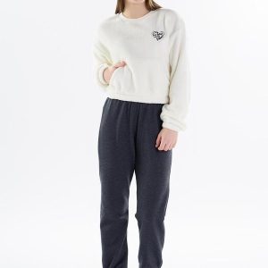 Conjunto Pelo e Moletom Bege