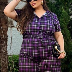 Macaquinho Xadrez Roxo Faixa Grátis Plus Size