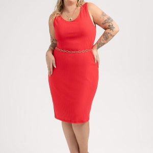 Vestido Curto Plus Size em Canelado Vermelho