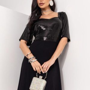 Vestido Preto em Paetê e Malha de Viscose