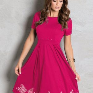 Vestido Rosa com Pérolas