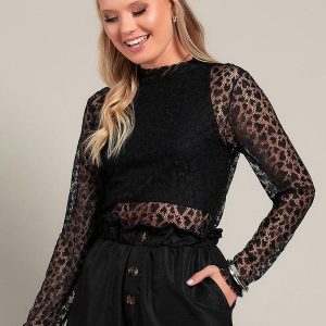 Blusa Preto em Renda