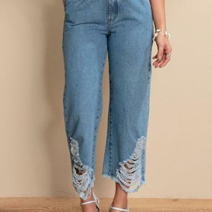 Calça Jeans Claro Pantacourt com Rasgados