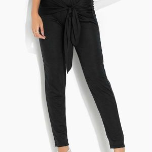 Calça Preta com Amarração Frontal
