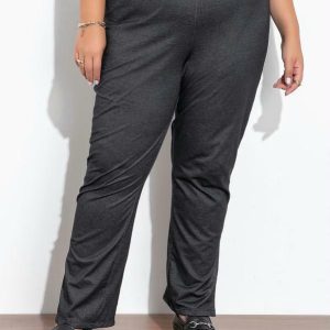 Calça Preta com Fenda Plus Size
