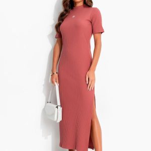 Vestido Canelado Rosa