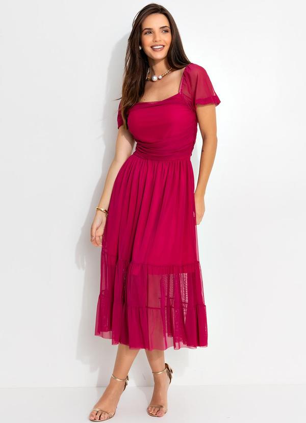 Vestido Magenta em Tule.