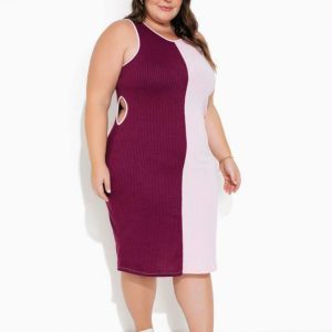 Vestido Rosa e Púrpura com Recortes Plus Size