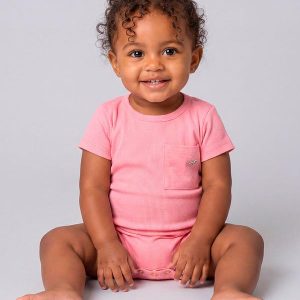 Body com Bolso e Textura Canelada Rosa
