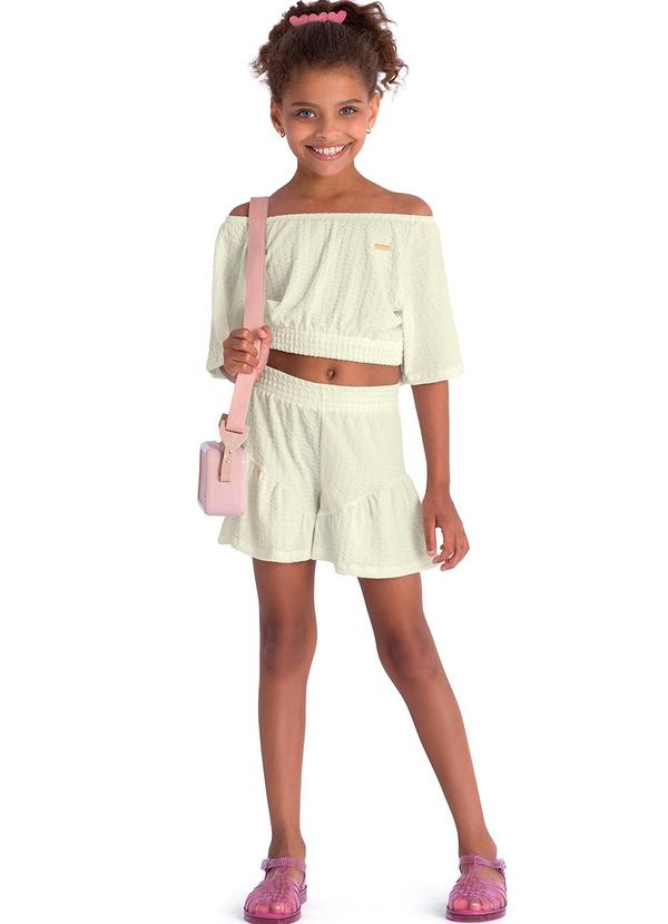 Conjunto Infantil Blusa e Short Bege