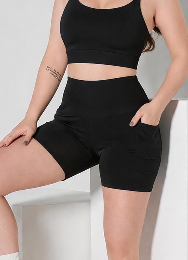 Shorts Vicky Preto