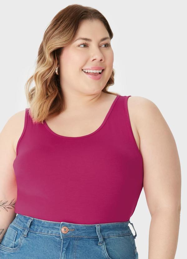 Blusa Reta em Viscose PlusFúcsia